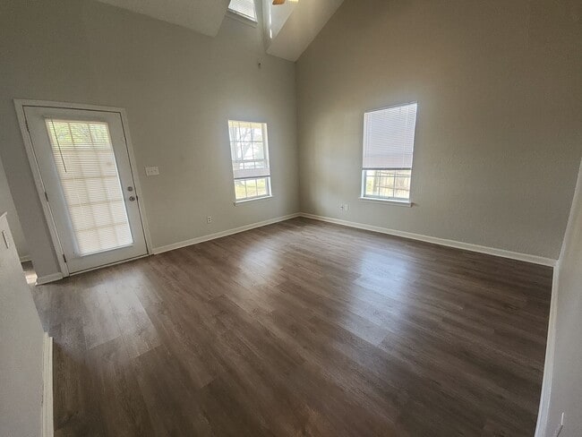 Photo - 14 Countryside Dr