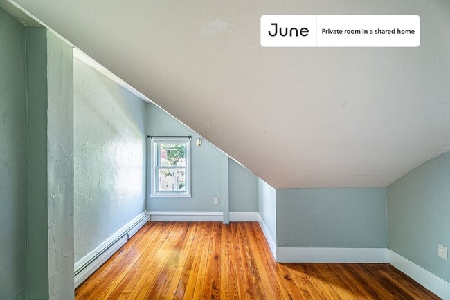 Photo - Room in Shared 6 bed/2 bath home Unit E