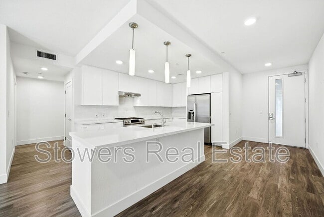 Building Photo - 3768 Capitol Ave Rental
