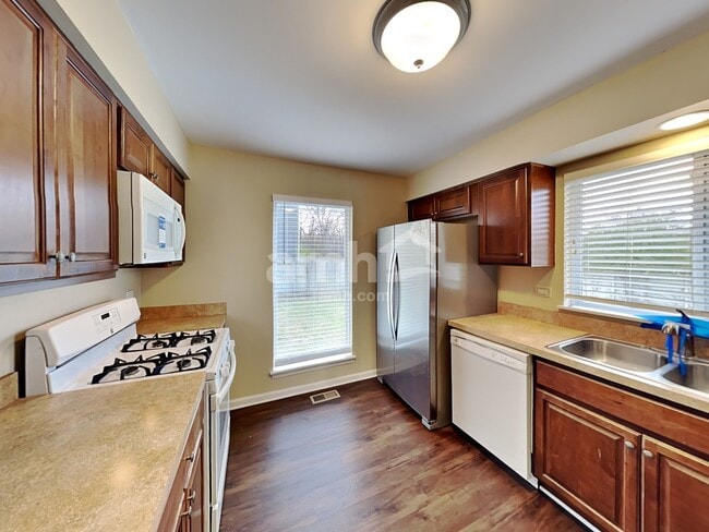 Photo - 1409 Keele Dr