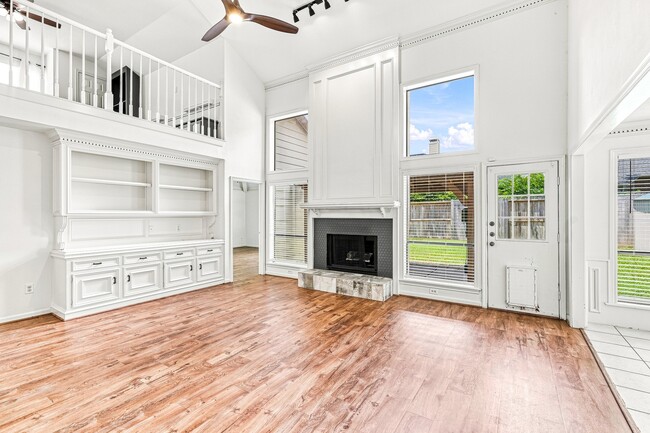 Photo - 15907 Spring Forest Dr