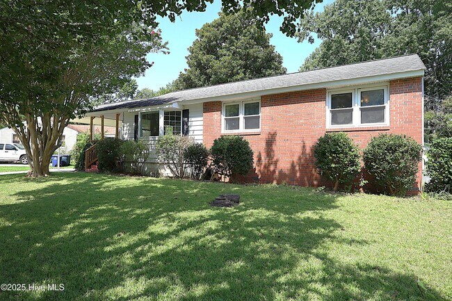 Building Photo - 403 Cheyenne Rd Rental