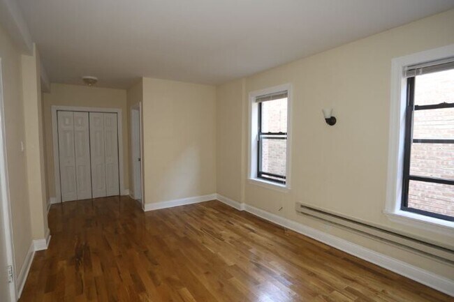 Photo - 1314 N Dearborn St Unit 3C