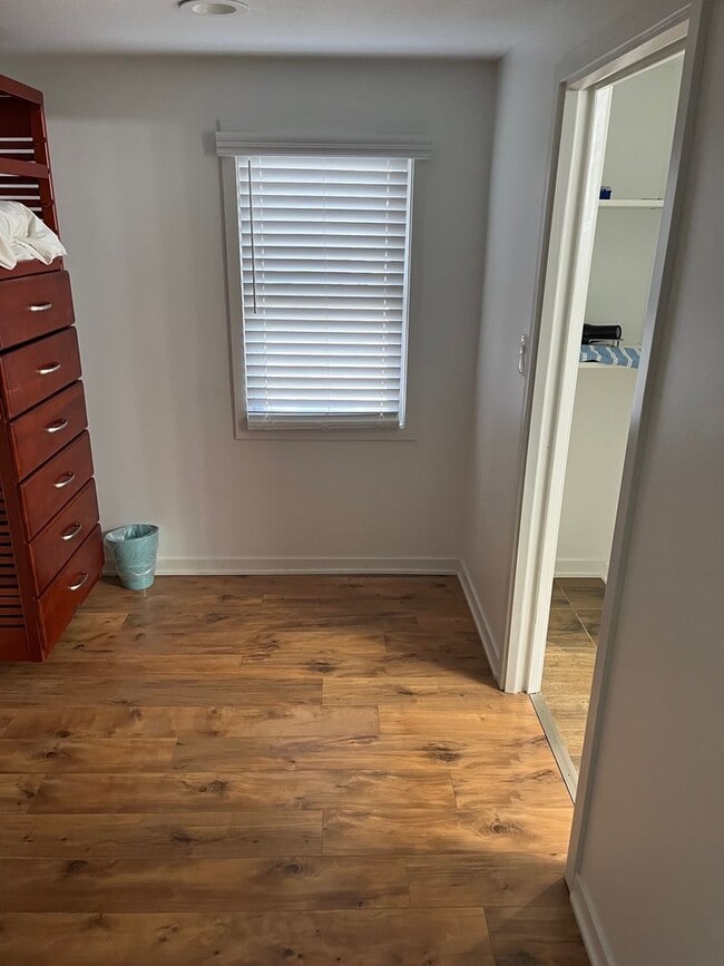 Building Photo - Three Pearls Unit A