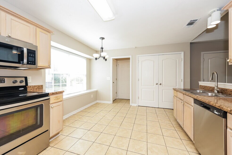 373 Davids Way