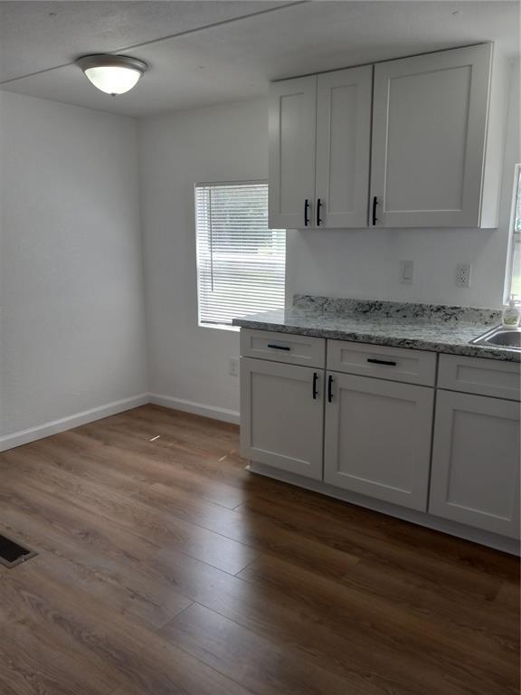 Photo - 6811 Rochelle Ave