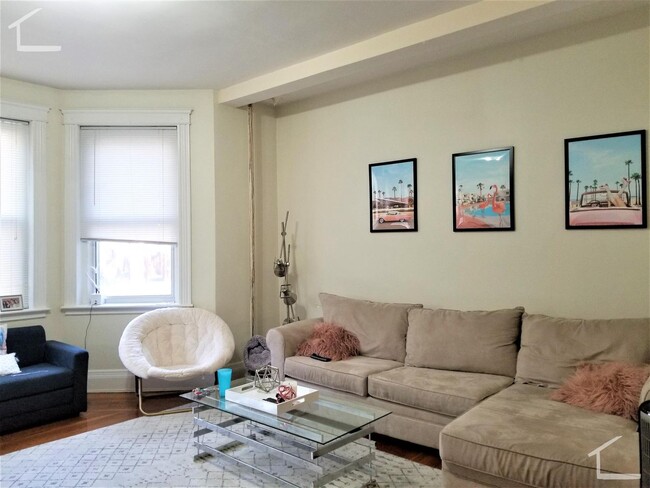 Photo - 10 Euston St Rental