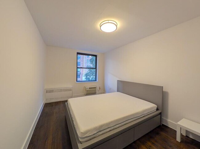Photo - 10 bedroom in New York NY 10011 Unidad 4d