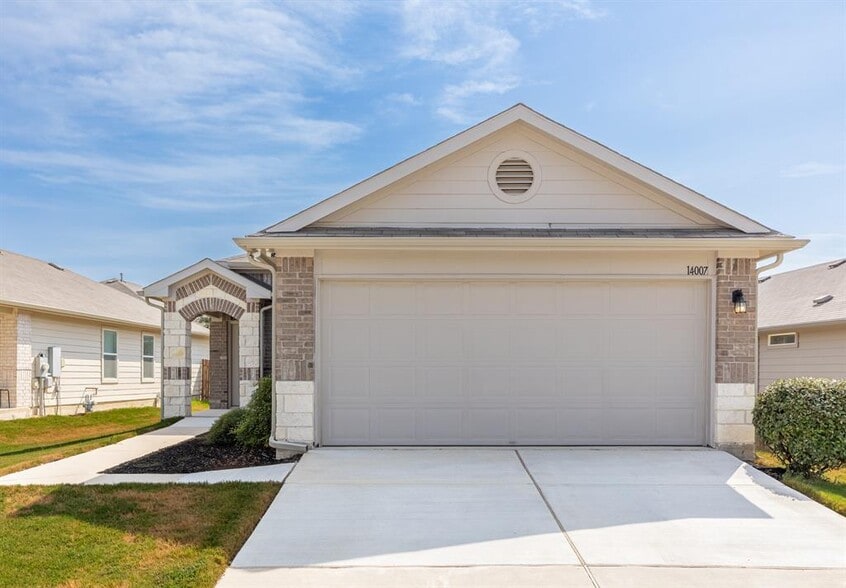 14007 Levy Ln