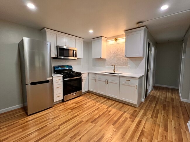 Building Photo - 2160 Mineral Spring Ave Unit 2160 Mineral Springs Rental