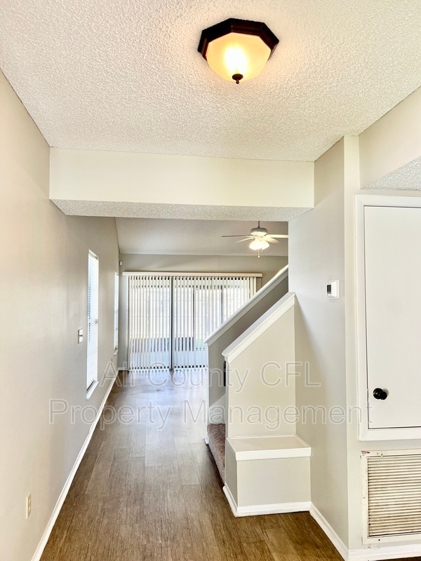 Photo - 554 Cidermill Pl