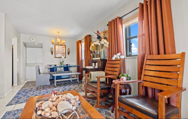 Photo - 715 S Ocean Dr