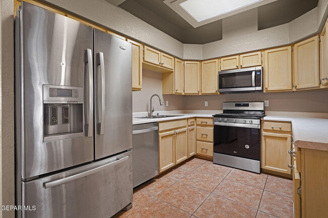 143 N Alto Mesa Dr