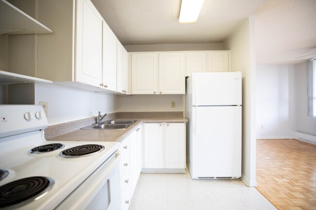 Photo - The Maplewoods