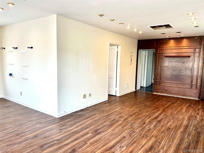 Photo - 105 Ohio Ave Unit UPPER