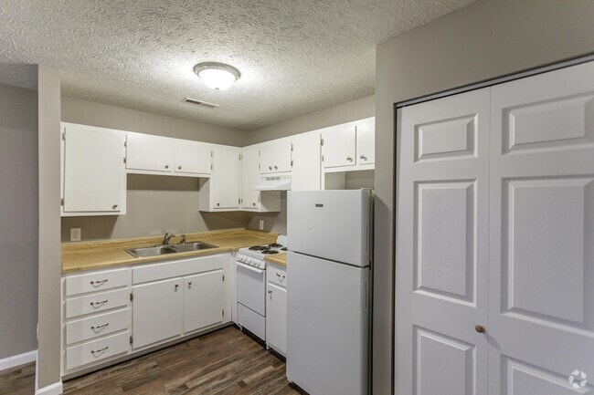 Legion - 1BR, 1BA - 600SF