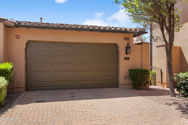Building Photo - 18650 N Thompson Peak Pkwy Rental
