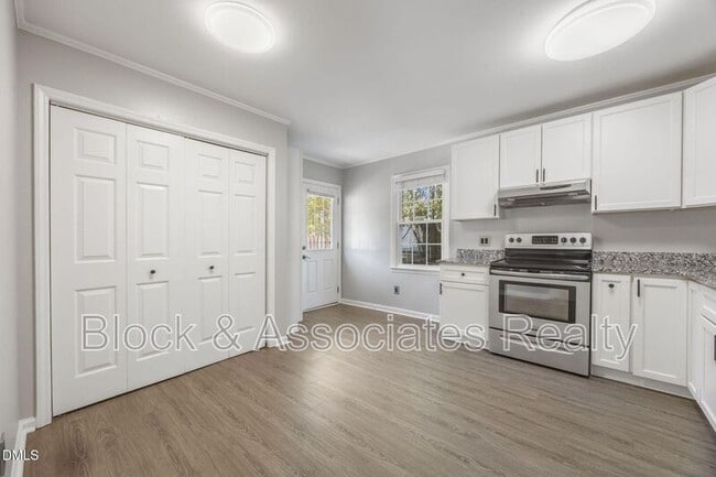 Photo - 427 W Park St