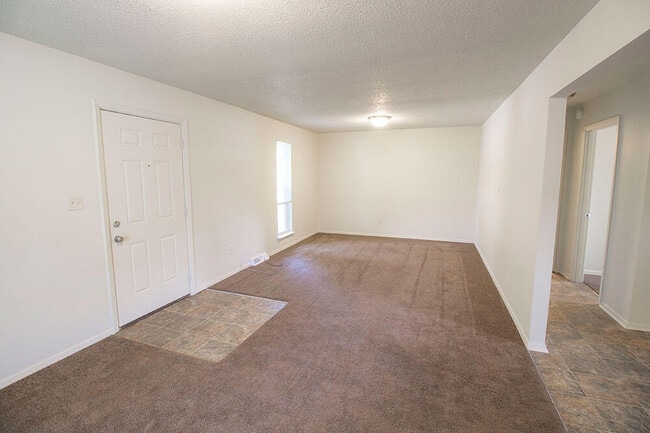 Photo - 210 Wheaton Ct