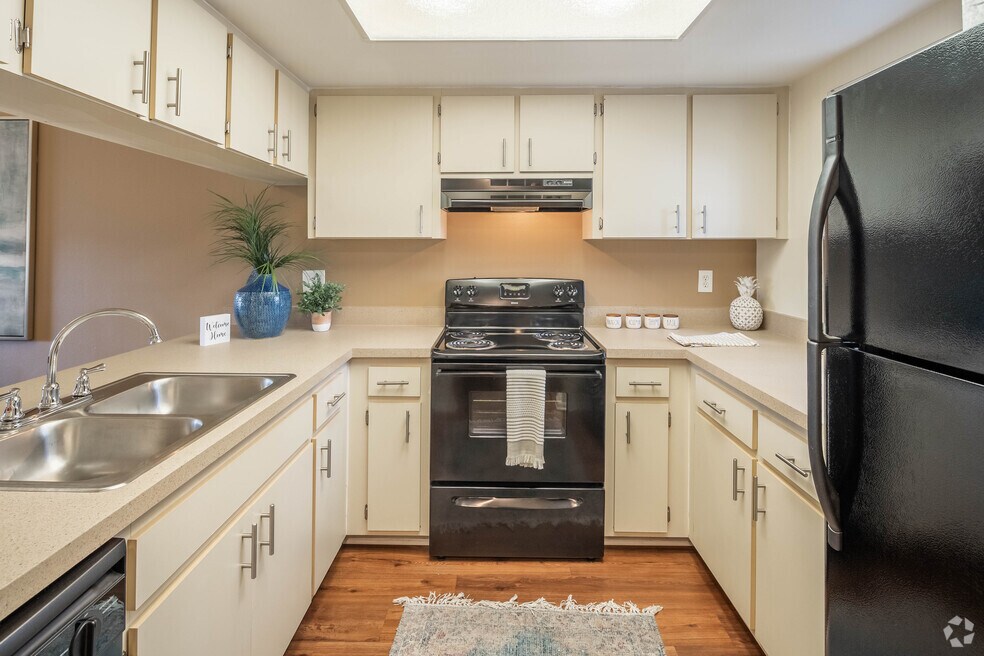 2305 46th Ave W Bradenton, FL