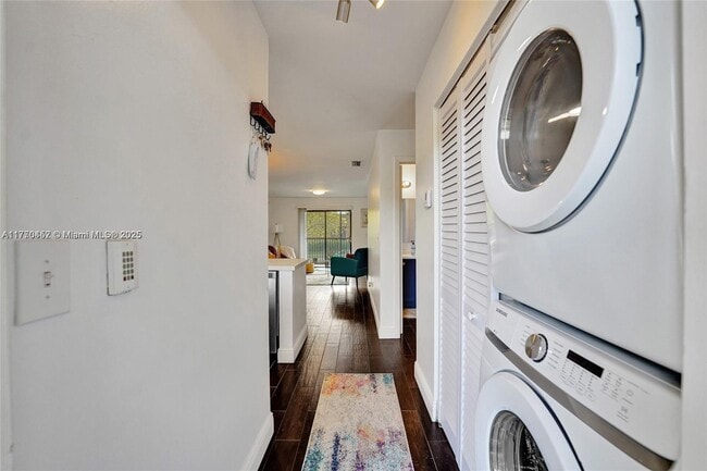 Photo - 10468 NW 10th St