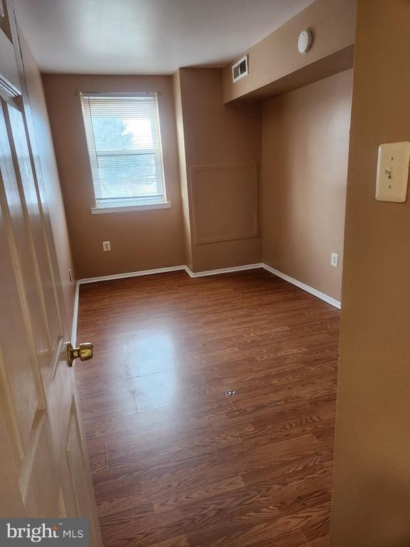 Photo - 4320 Howell St