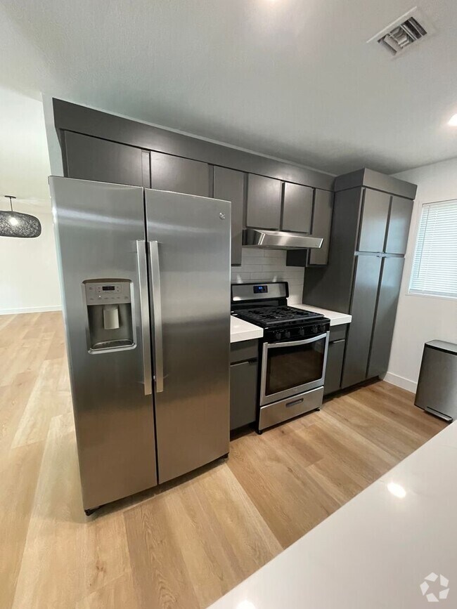 Rentals near Wilson High Page 4