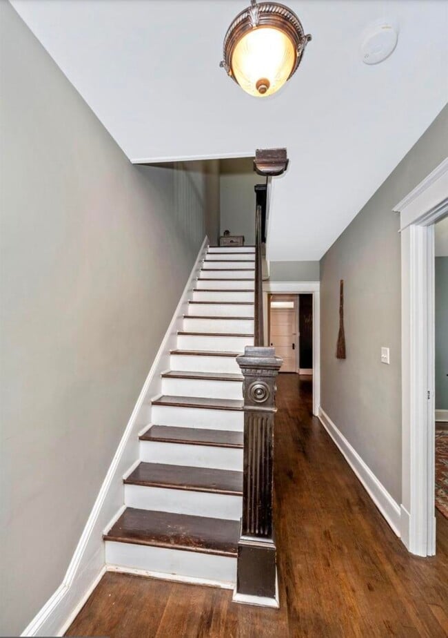 Photo - 491 E Church St