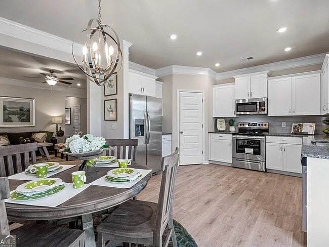 Photo - 207 DuPont Dr