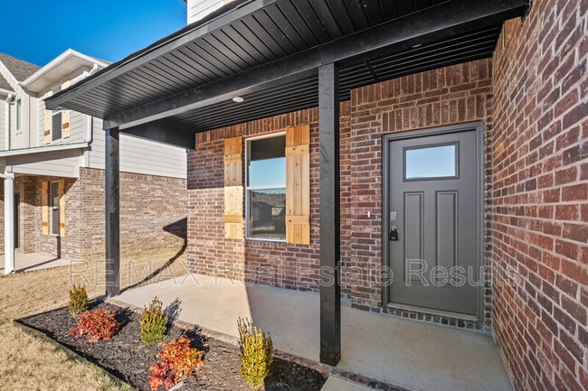 Photo - 4670 W Aurora St