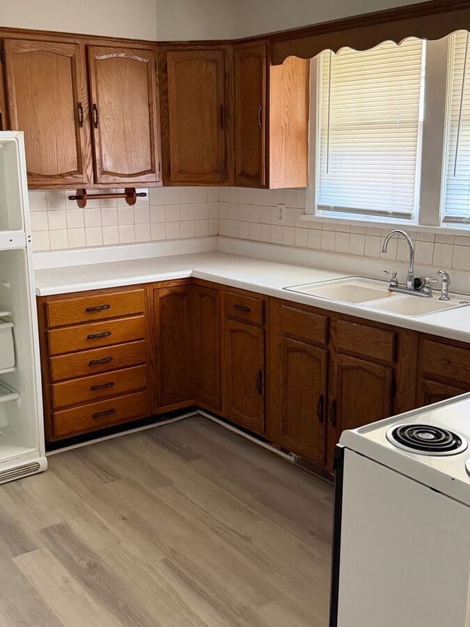 Photo - 1120 N Cedar St