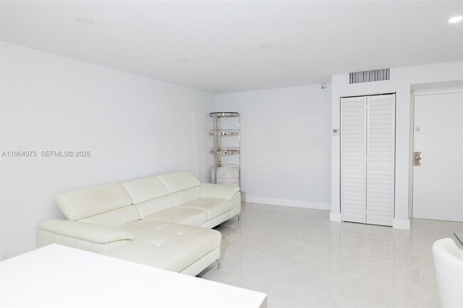 Photo - 17021 N Bay Rd Unit 601