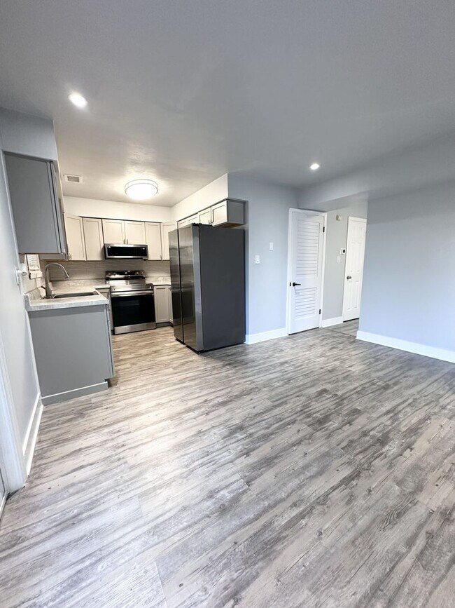 Photo - Beautifully Fully Updated 3-Bedroom End Unit Townhome