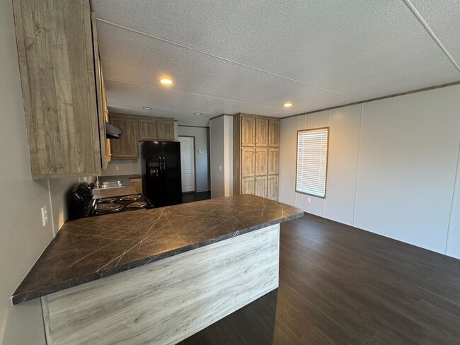 Photo - 112 Parma Ct