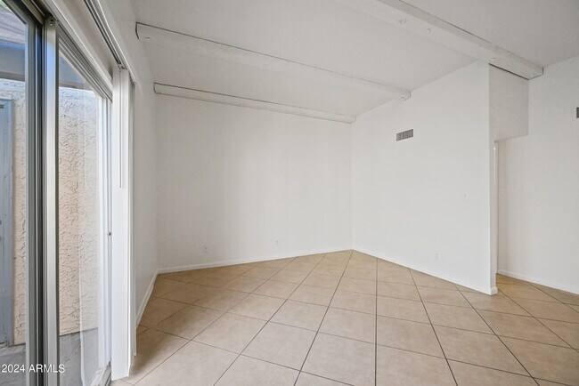 Photo - 612 S Allred Dr