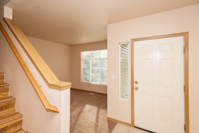 Photo - 4 Bedroom 2.5 Bath Home in Puyallup