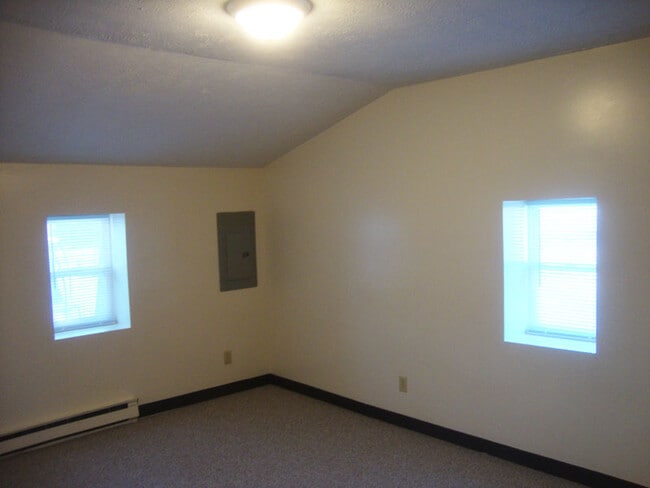 Large bedroom. - 441 White Ln Unit D
