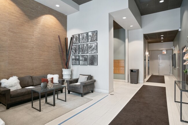 Photo - 400 W Ontario St Unit 608