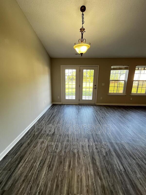 Photo - 4004 Shadow Pines Cir