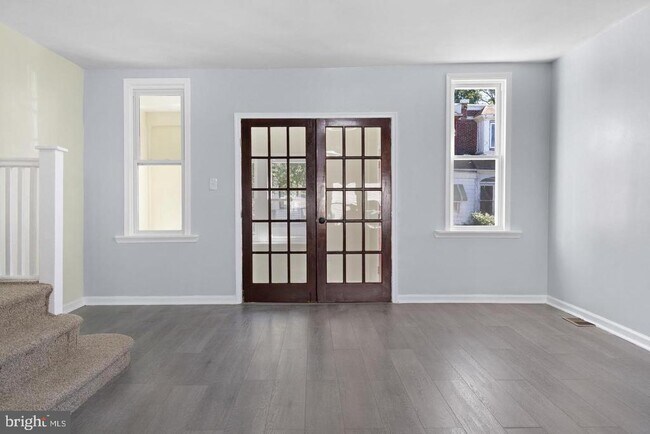 Photo - 617 Brinton St