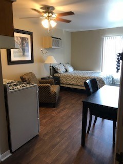 Somerset Manor East Apartments