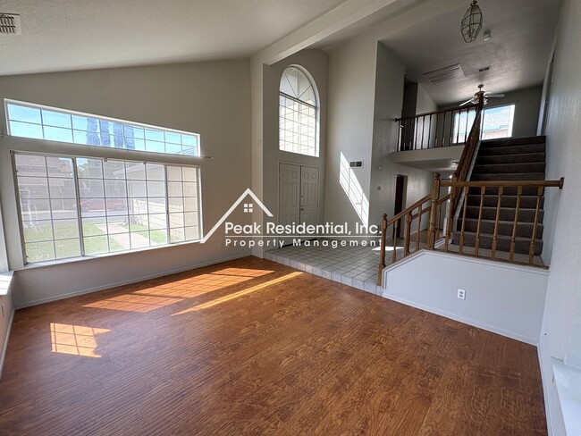 Photo - Spacious 4bd/3ba Rocklin Home with 3 Car Garage!