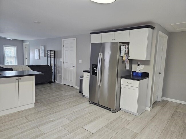 Photo - 210 W Franklin St