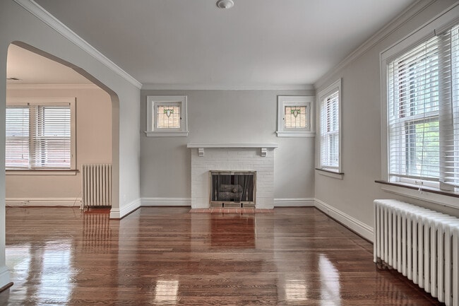 Photo - (201) 7230-32 Forsyth Blvd Unit A