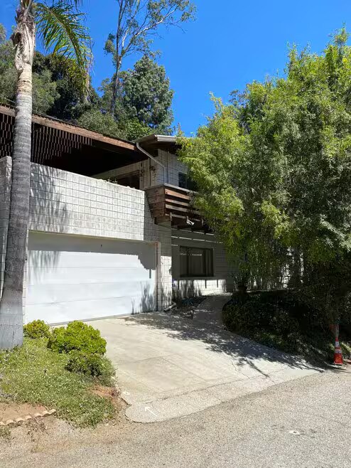 Photo - 8639 Crescent Dr