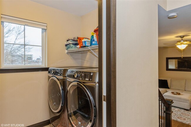 Photo - 440 3rd Ave Unidad 3
