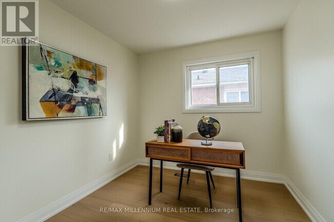 Photo - 191 Genesee Dr