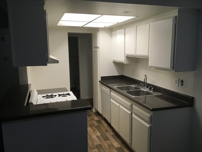 Independence Court Apartments