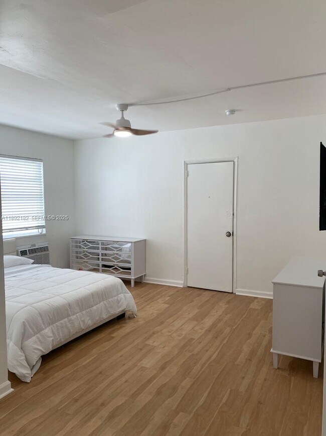 Photo - 545 Michigan Ave Unit 4