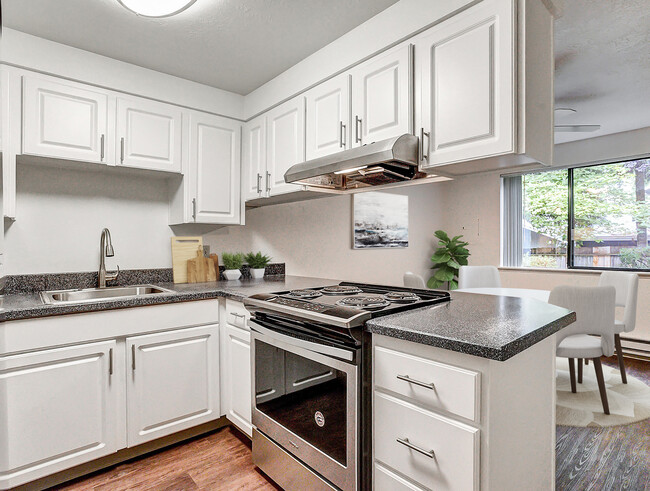 Photo - Foothills Apartments